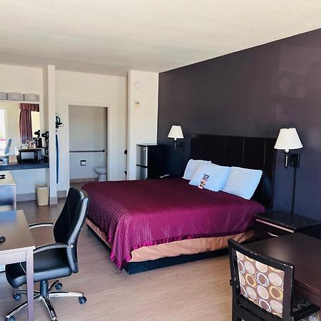 Lone Star Inn And Suites ויקטוריה מראה חיצוני תמונה