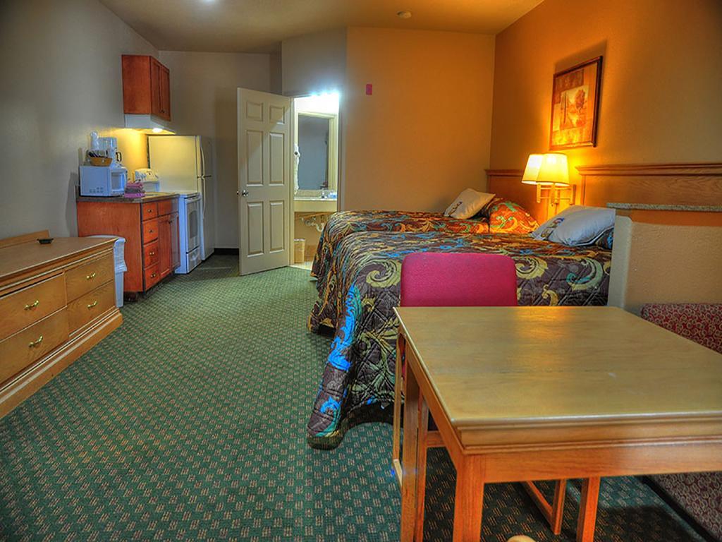 Lone Star Inn And Suites ויקטוריה מראה חיצוני תמונה