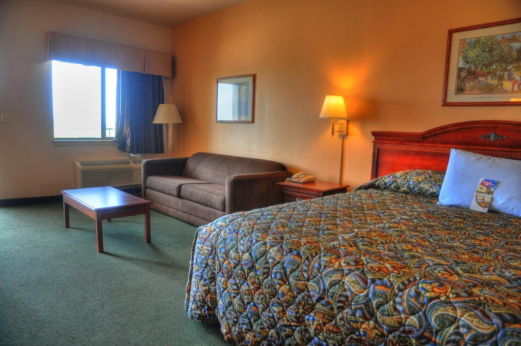 Lone Star Inn And Suites ויקטוריה מראה חיצוני תמונה