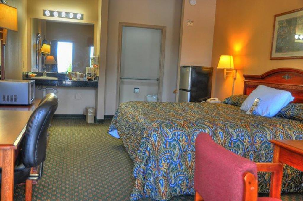 Lone Star Inn And Suites ויקטוריה מראה חיצוני תמונה